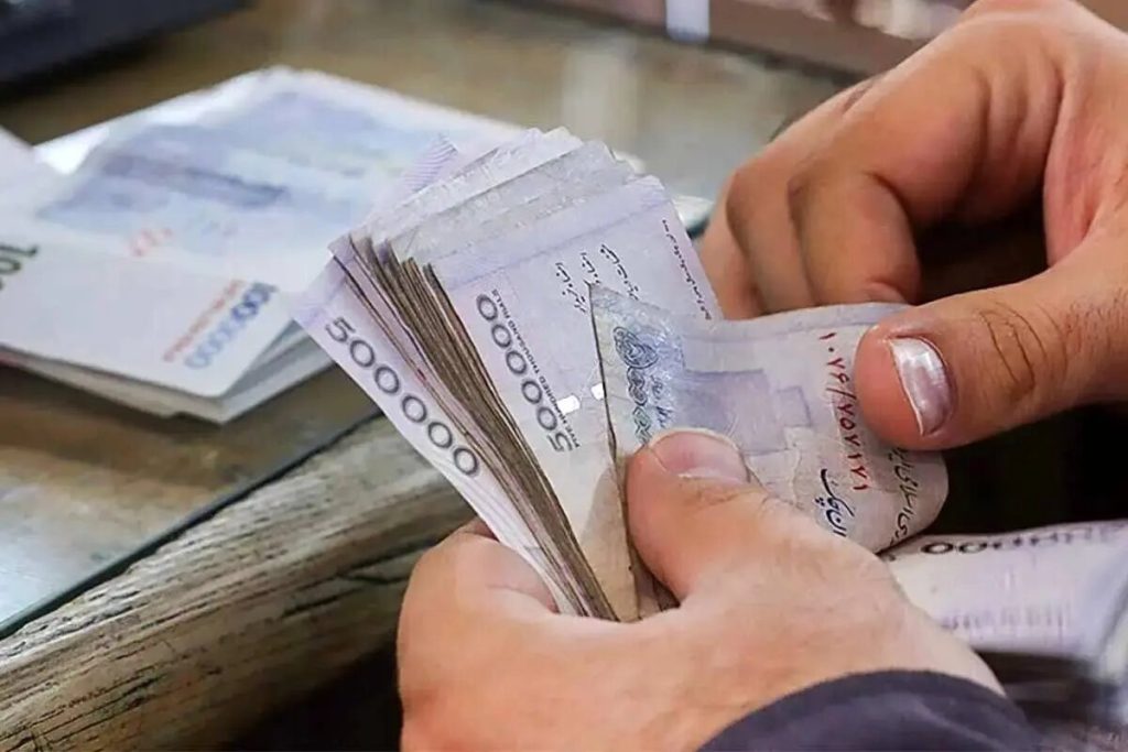 خبر مهم سازمان اداری و استخدامی درباره مصوبه افزایش حقوق کارمندان/
شرط پرداخت «فوق‌العاده خاص» حقوق کارکنان دولت اعلام شد